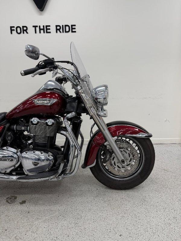 2017 TRIUMPH THUNDERBIRD LT CRUISER