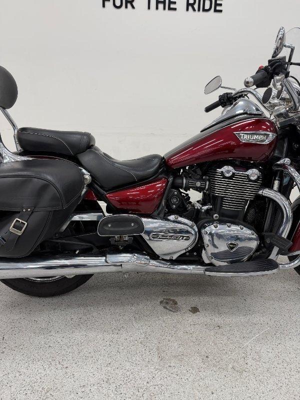 2017 TRIUMPH THUNDERBIRD LT CRUISER