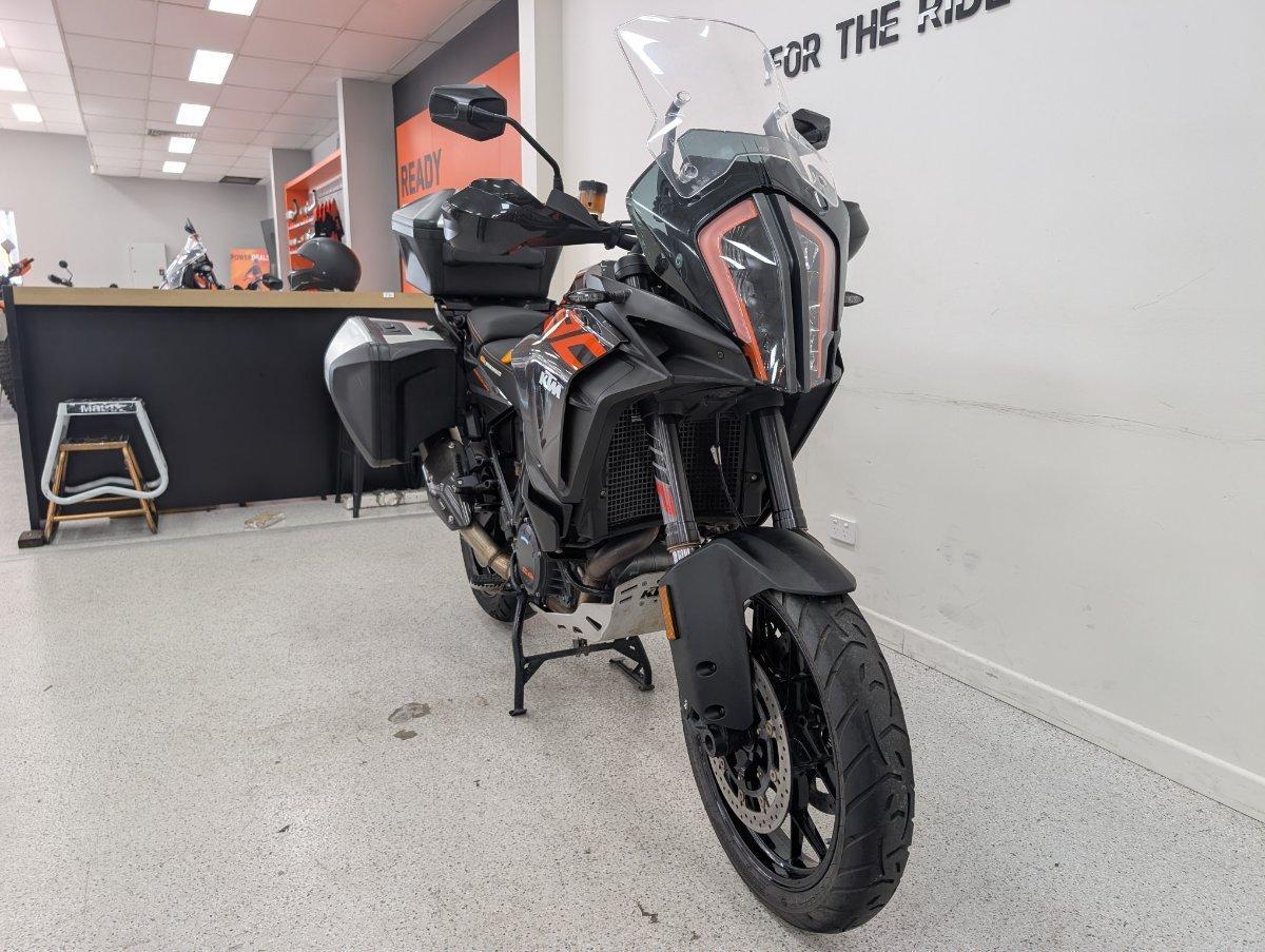 2017 KTM 1290 SUPER ADVENTURE DUAL SPORTS