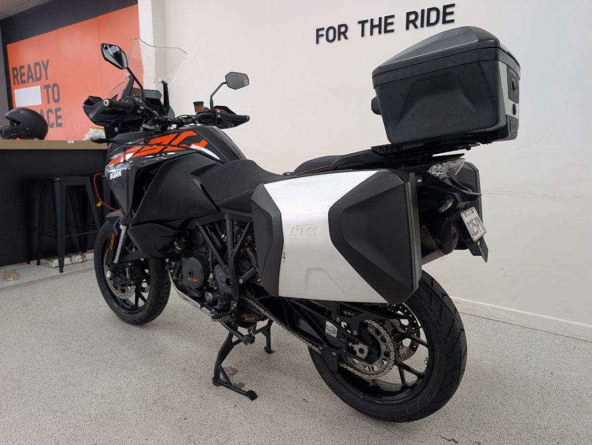 2017 KTM 1290 SUPER ADVENTURE DUAL SPORTS