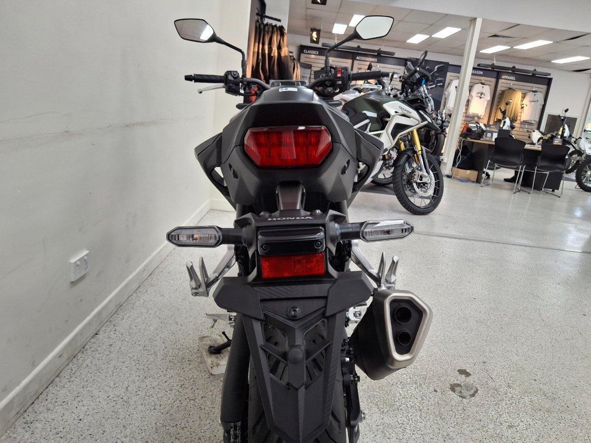 2025 HONDA CB750 (HORNET) SPORTS