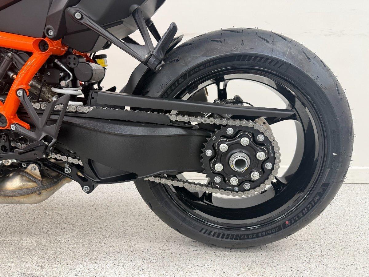 2026 KTM 1390 SUPER DUKE R EVO SPORTS