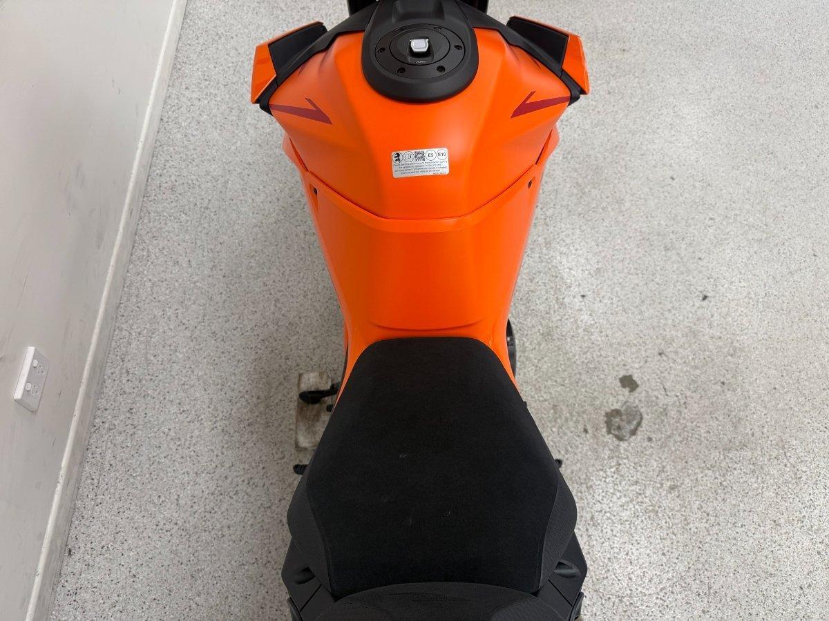 2026 KTM 1390 SUPER DUKE R EVO SPORTS