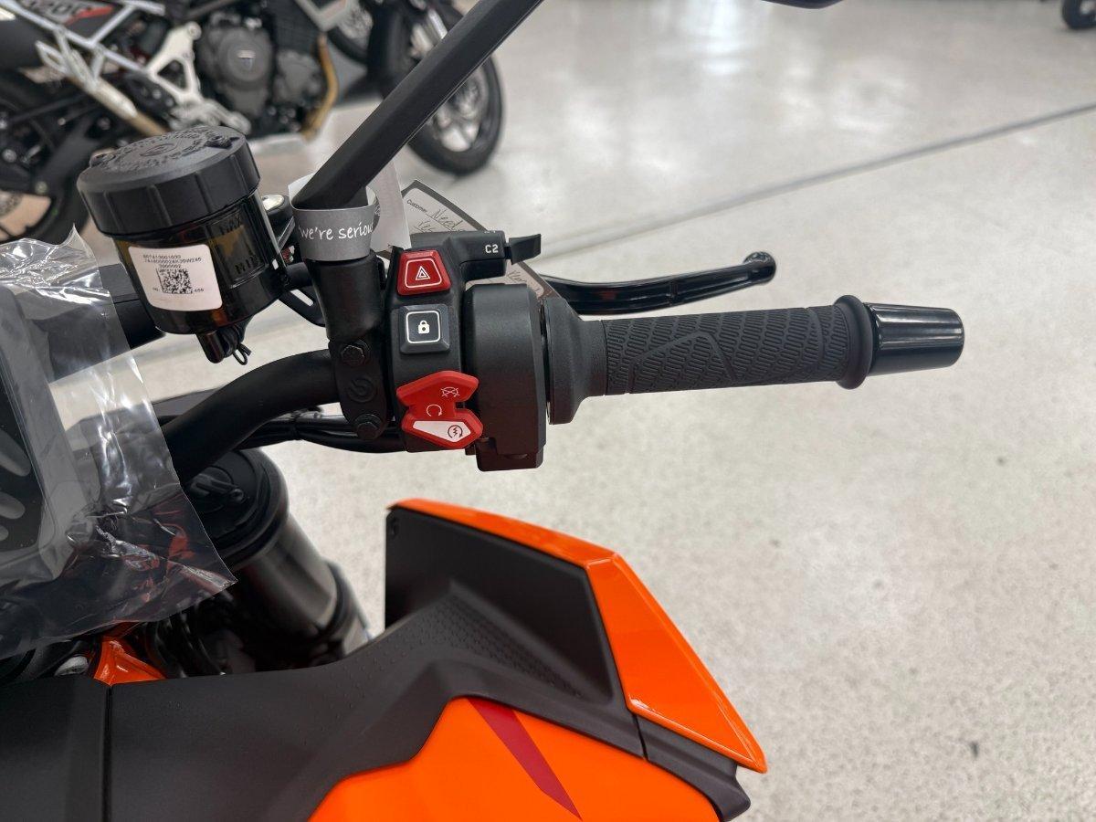 2026 KTM 1390 SUPER DUKE R EVO SPORTS