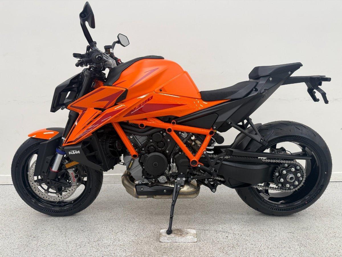 2026 KTM 1390 SUPER DUKE R EVO SPORTS