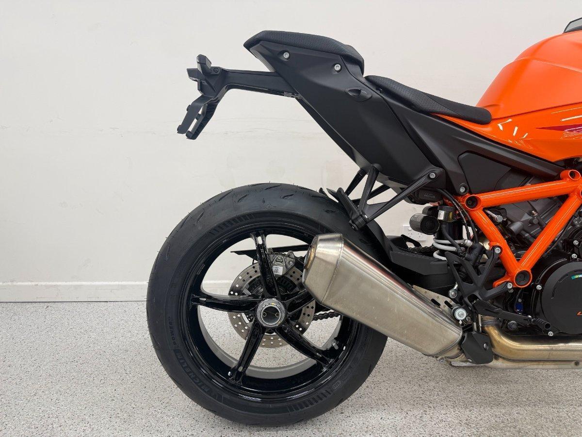 2026 KTM 1390 SUPER DUKE R EVO SPORTS