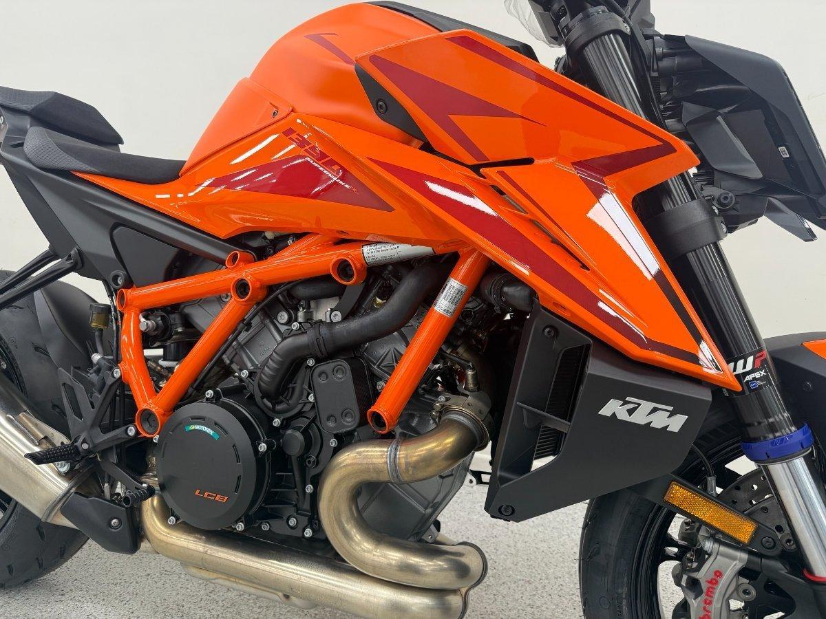 2026 KTM 1390 SUPER DUKE R EVO SPORTS