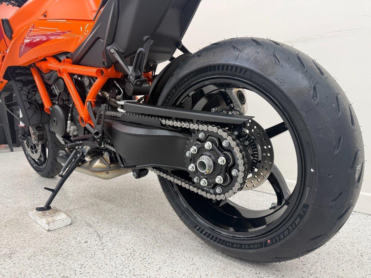 2026 KTM 1390 SUPER DUKE R EVO SPORTS