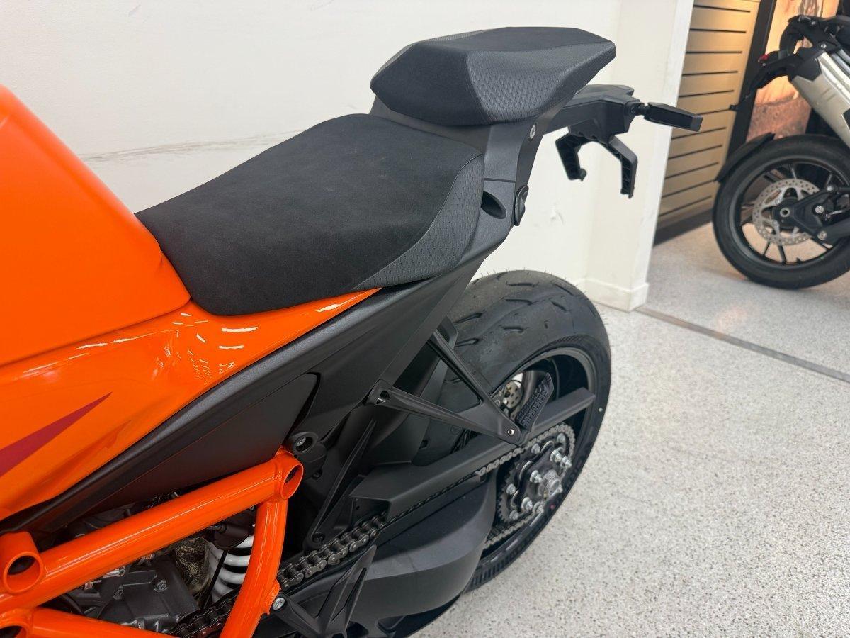 2026 KTM 1390 SUPER DUKE R EVO SPORTS