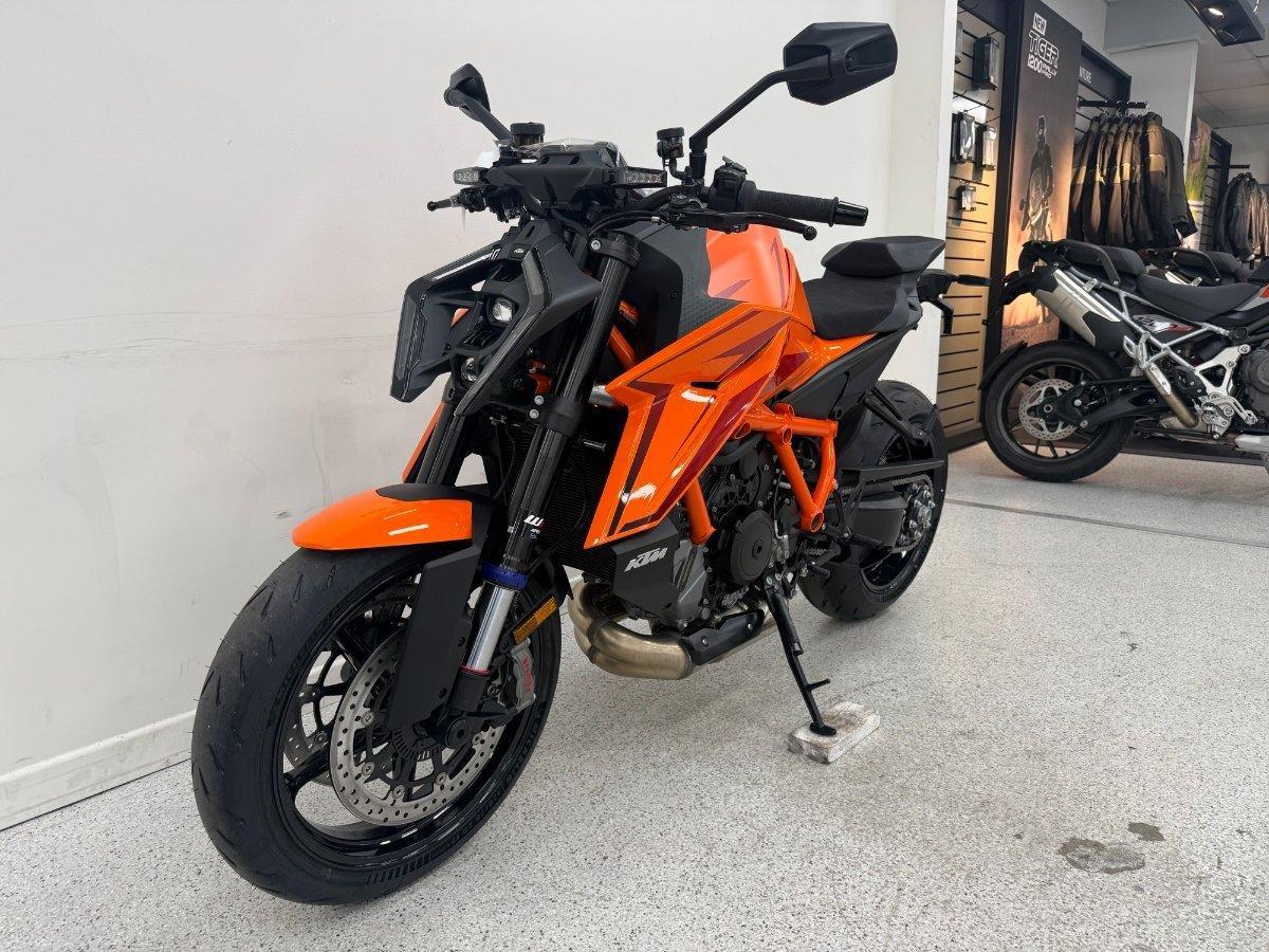 2026 KTM 1390 SUPER DUKE R EVO SPORTS