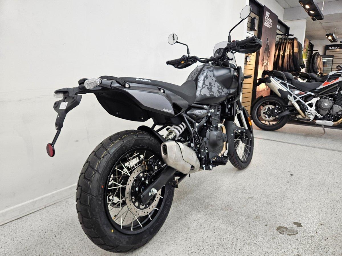 2026 ROYAL ENFIELD HIMALAYAN 450 MANA BLACK EDITION ROAD