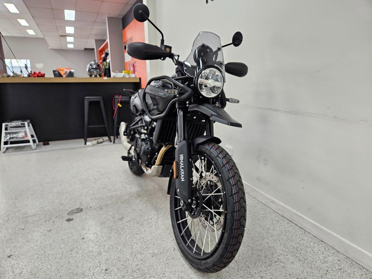 2026 ROYAL ENFIELD HIMALAYAN 450 MANA BLACK EDITION ROAD