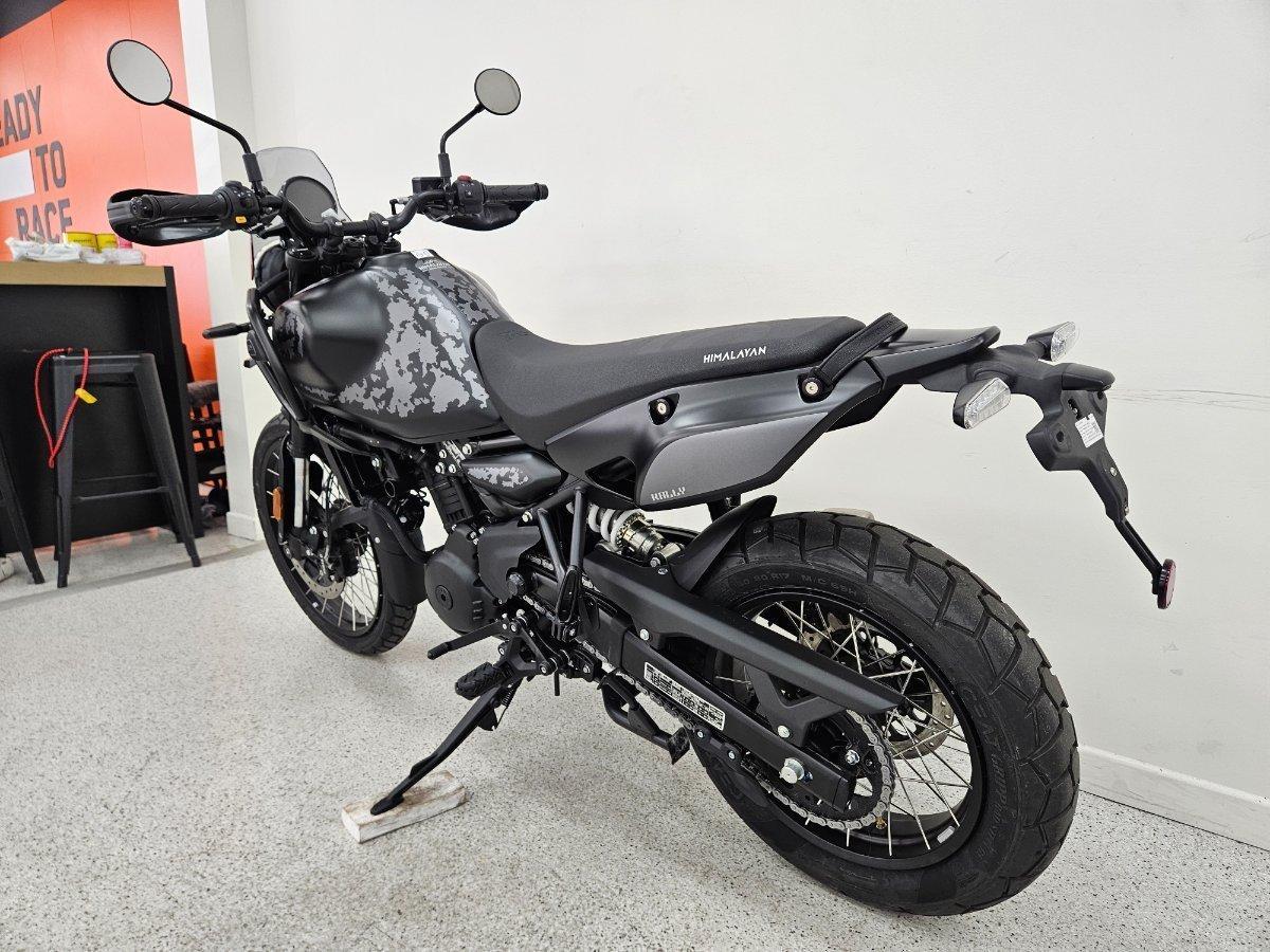 2026 ROYAL ENFIELD HIMALAYAN 450 MANA BLACK EDITION ROAD