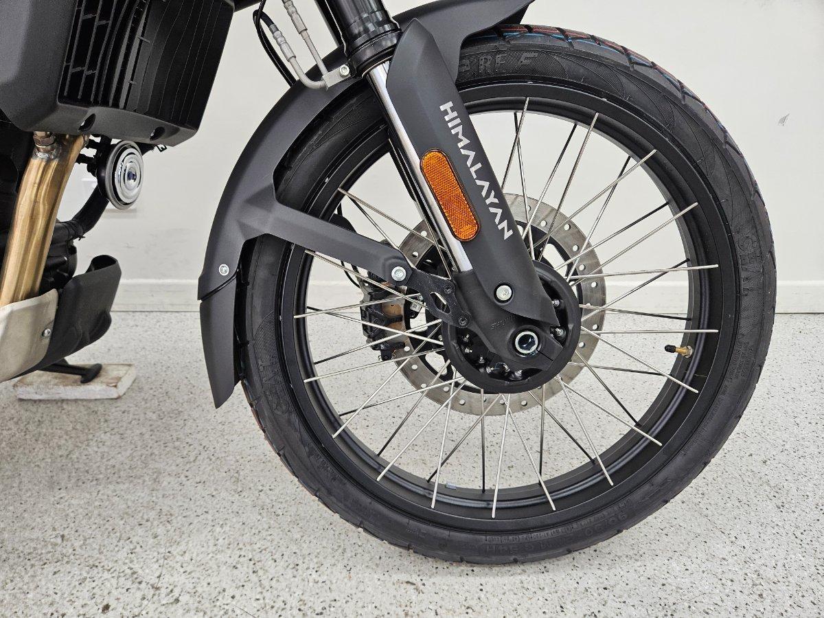 2026 ROYAL ENFIELD HIMALAYAN 450 MANA BLACK EDITION ROAD