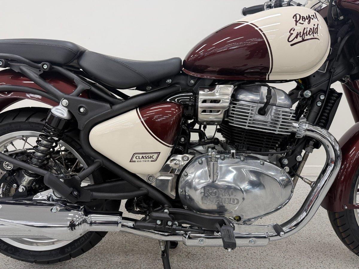 2025 ROYAL ENFIELD (SEE ALSO ENFIELD) CLASSIC 650 ROAD