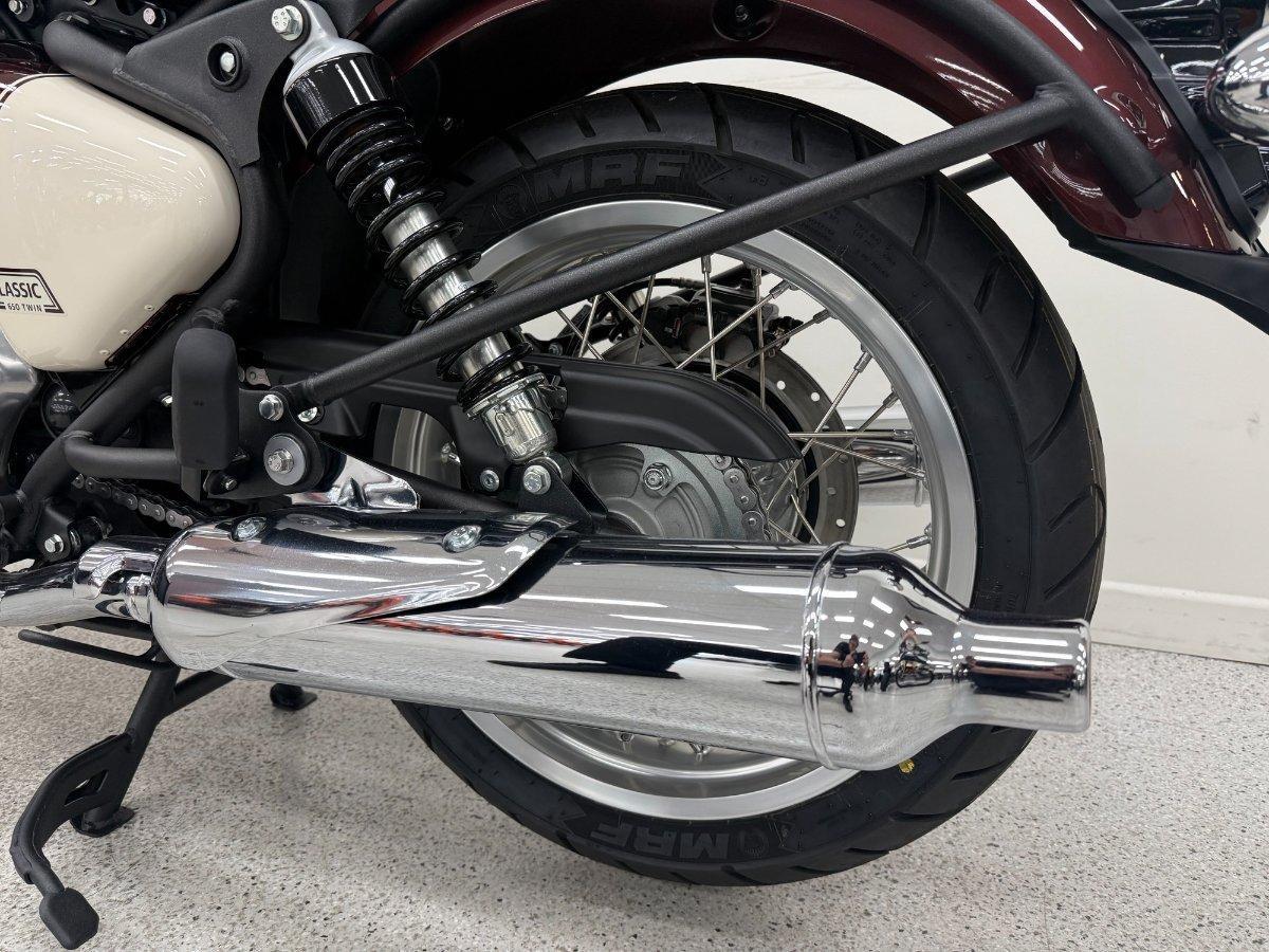 2025 ROYAL ENFIELD (SEE ALSO ENFIELD) CLASSIC 650 ROAD
