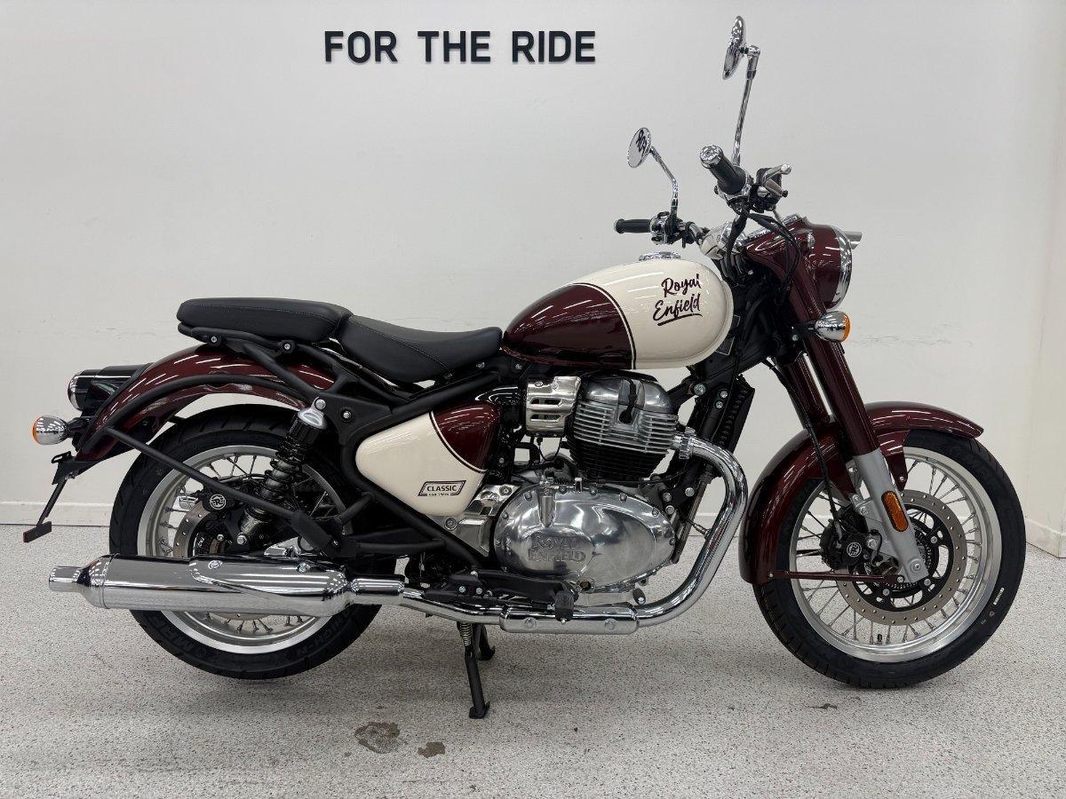 2025 ROYAL ENFIELD (SEE ALSO ENFIELD) CLASSIC 650 ROAD