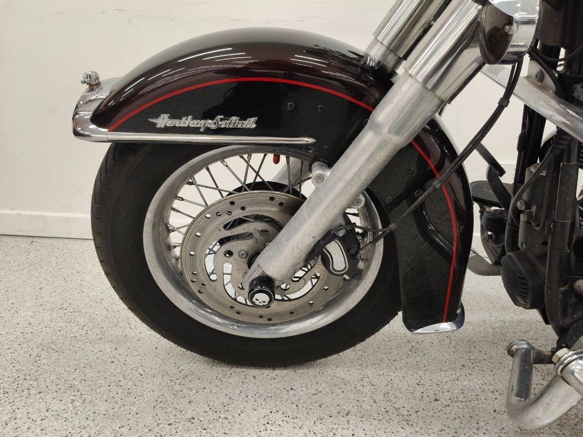 2011 HARLEY-DAVIDSON FLSTC HERITAGE SOFTAIL CLASSIC CRUISER