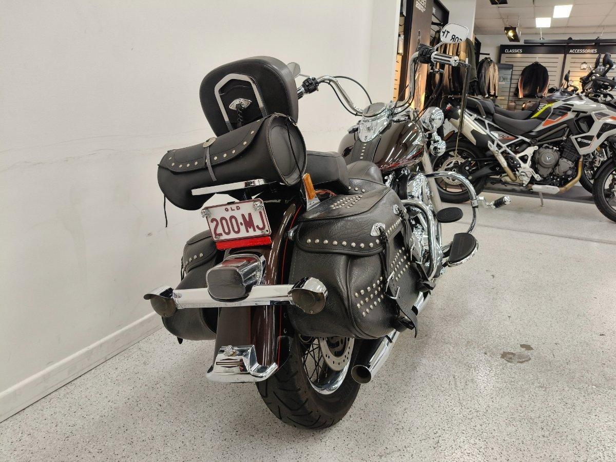 2011 HARLEY-DAVIDSON FLSTC HERITAGE SOFTAIL CLASSIC CRUISER