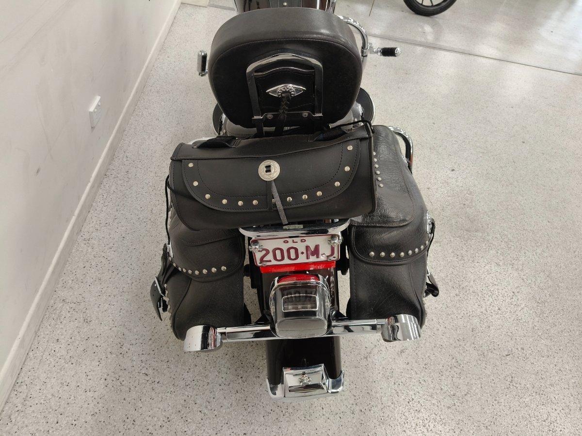 2011 HARLEY-DAVIDSON FLSTC HERITAGE SOFTAIL CLASSIC CRUISER