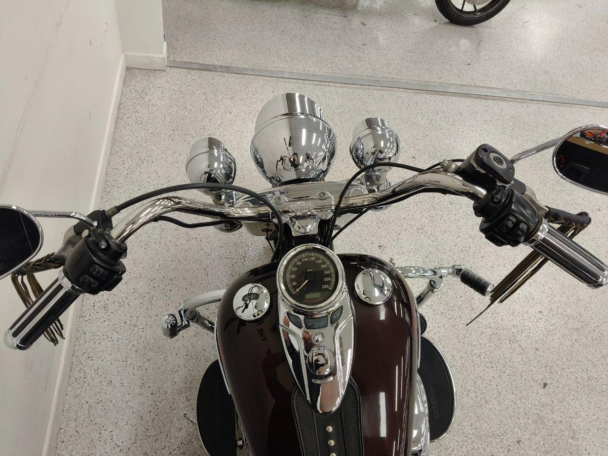2011 HARLEY-DAVIDSON FLSTC HERITAGE SOFTAIL CLASSIC CRUISER