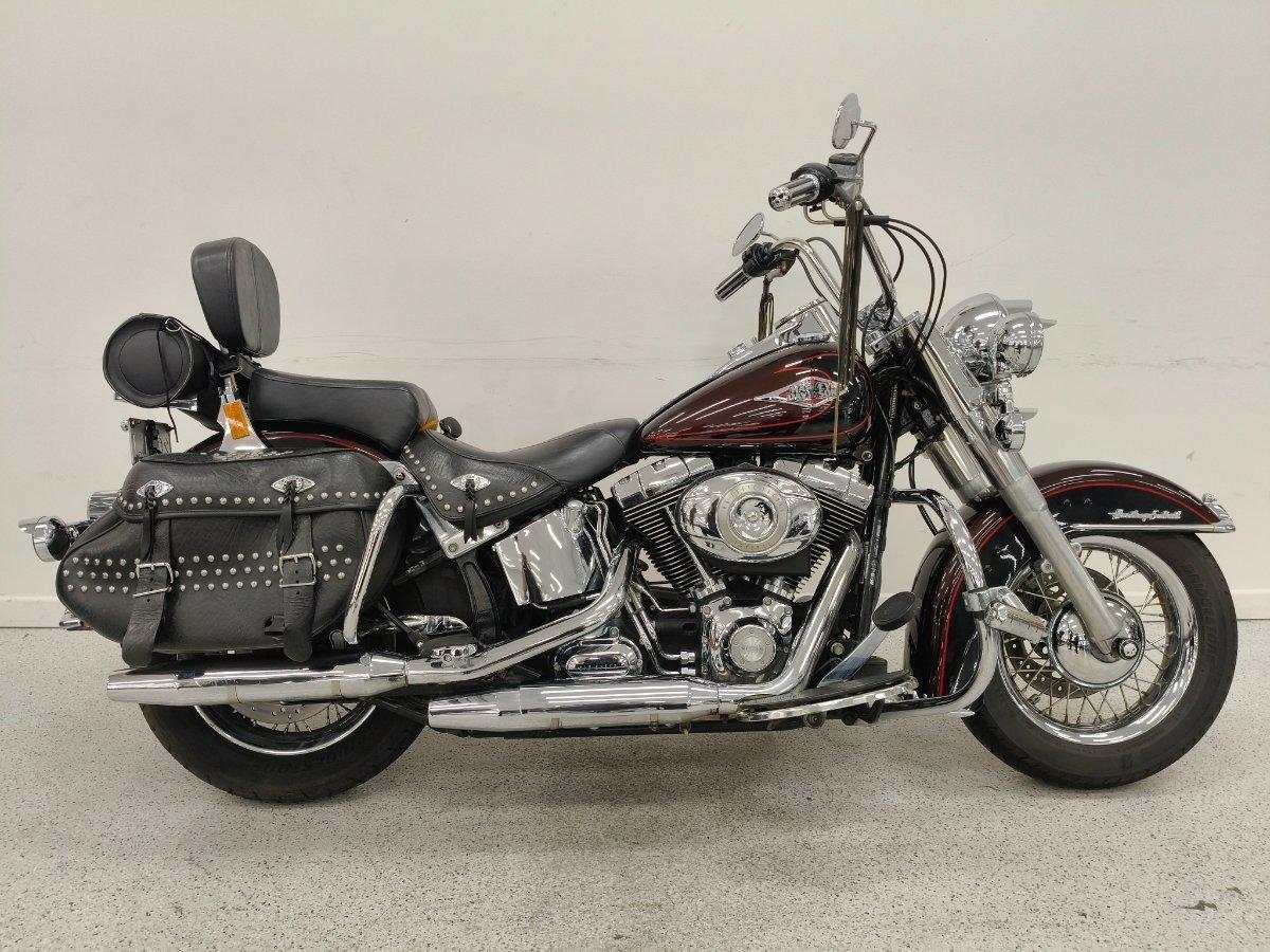 2011 HARLEY-DAVIDSON FLSTC HERITAGE SOFTAIL CLASSIC CRUISER