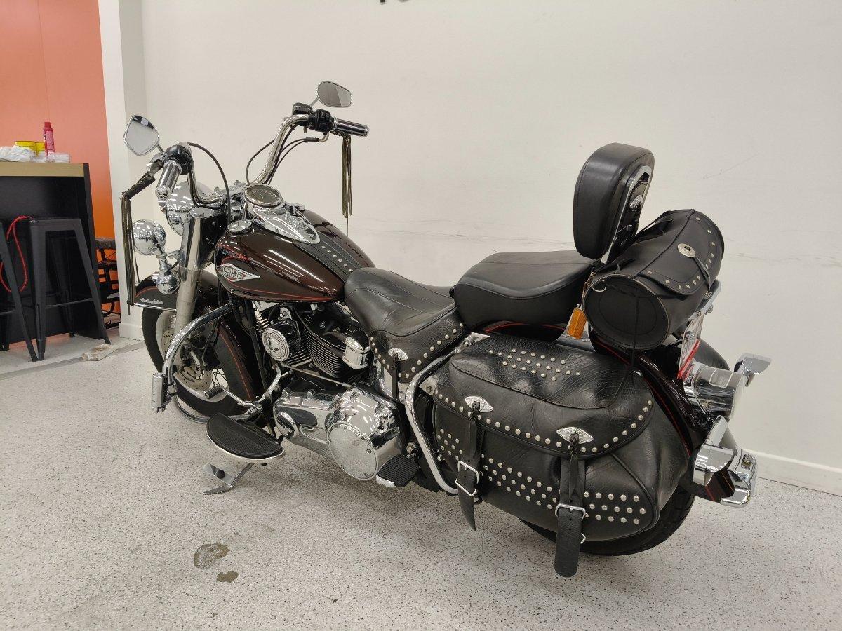 2011 HARLEY-DAVIDSON FLSTC HERITAGE SOFTAIL CLASSIC CRUISER
