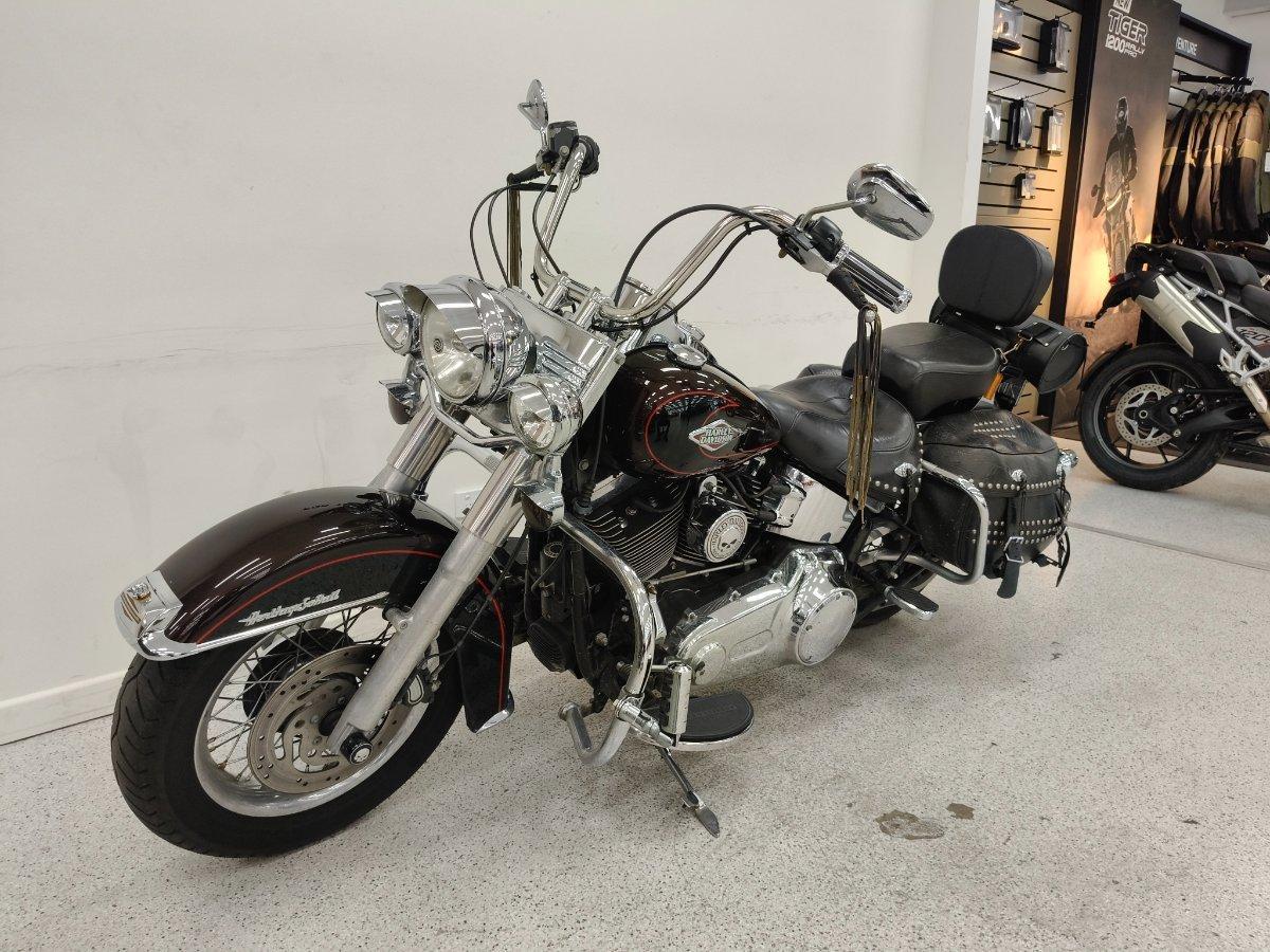 2011 HARLEY-DAVIDSON FLSTC HERITAGE SOFTAIL CLASSIC CRUISER