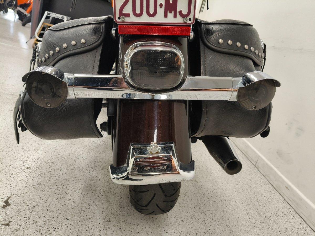 2011 HARLEY-DAVIDSON FLSTC HERITAGE SOFTAIL CLASSIC CRUISER