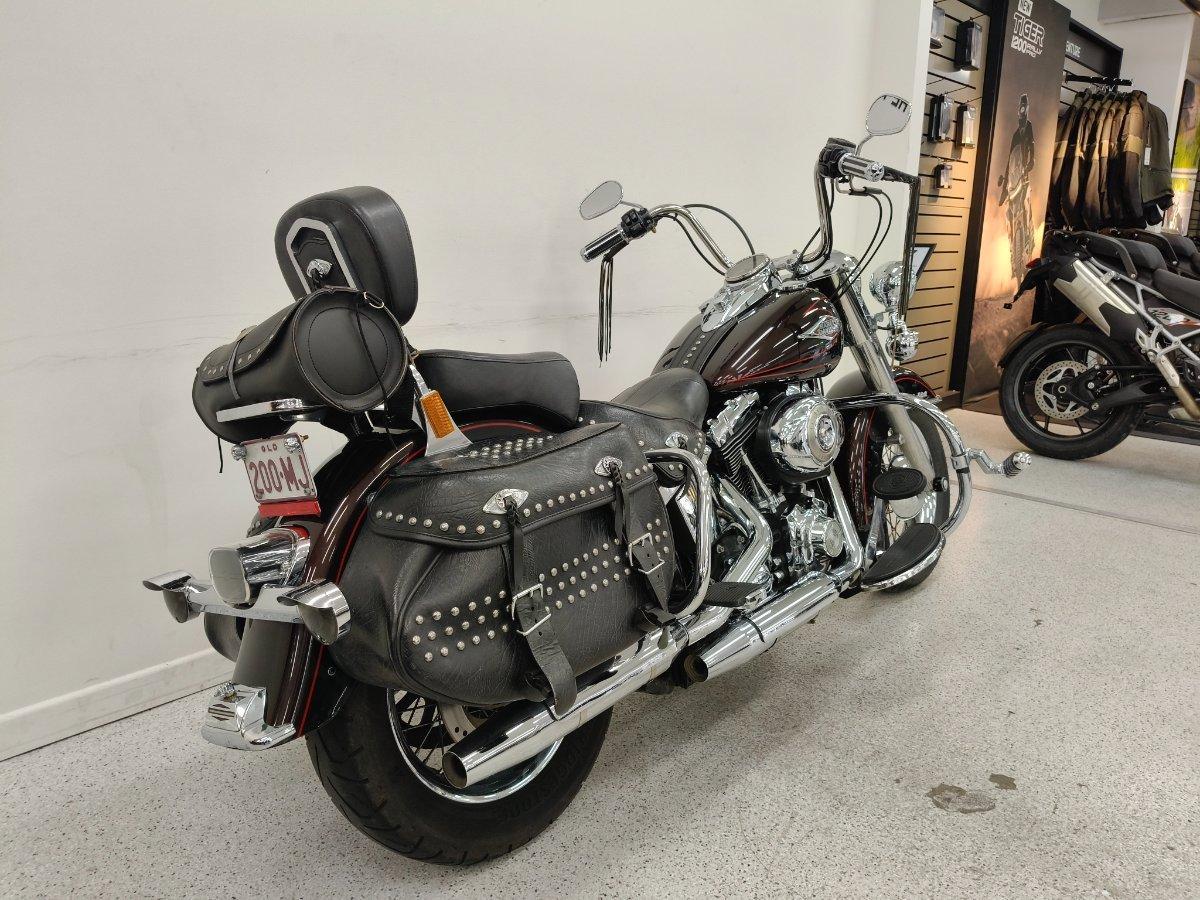 2011 HARLEY-DAVIDSON FLSTC HERITAGE SOFTAIL CLASSIC CRUISER