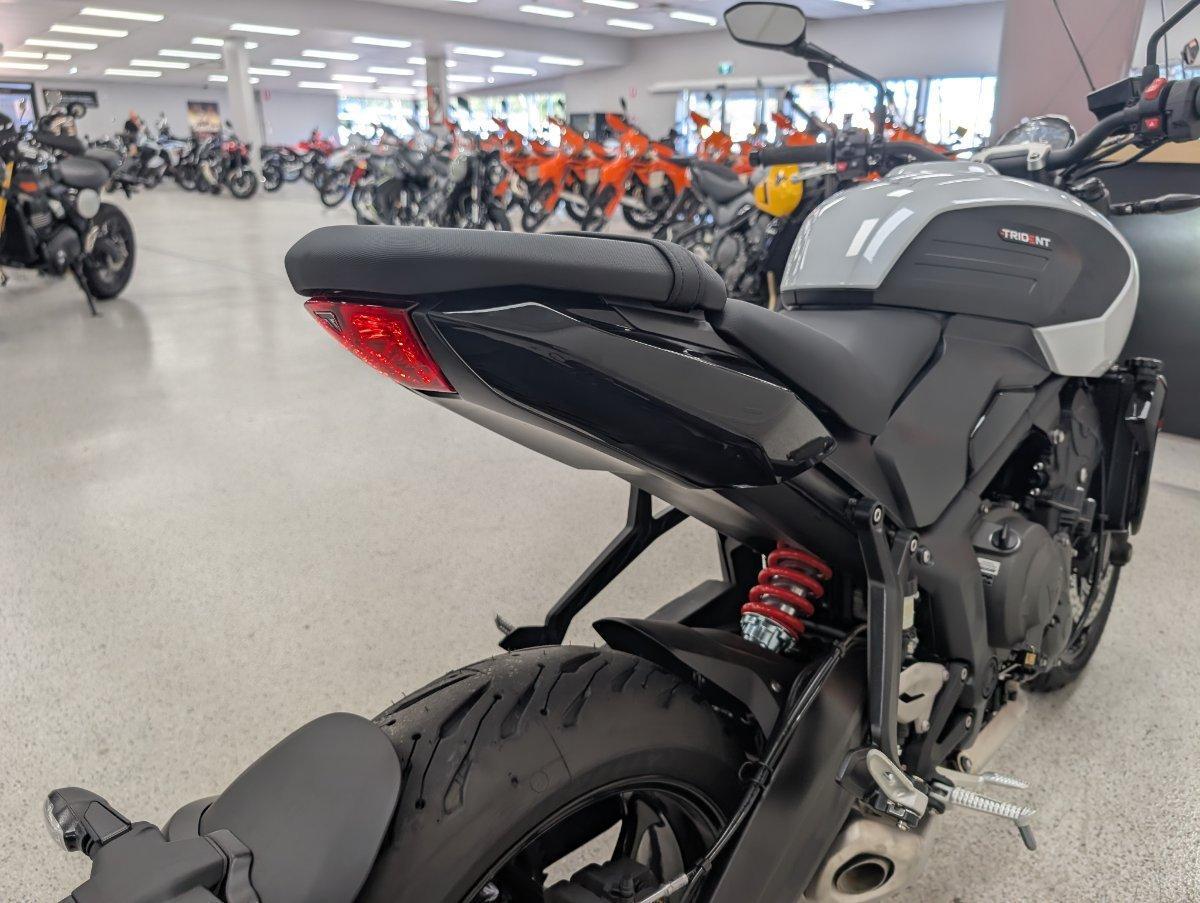 2026 TRIUMPH TRIDENT 660 ROAD