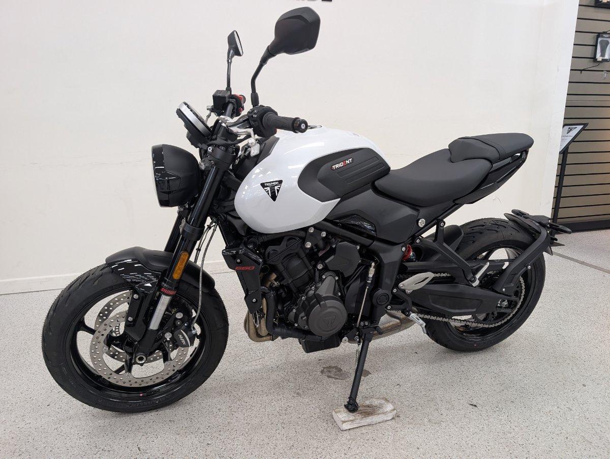2026 TRIUMPH TRIDENT 660 ROAD