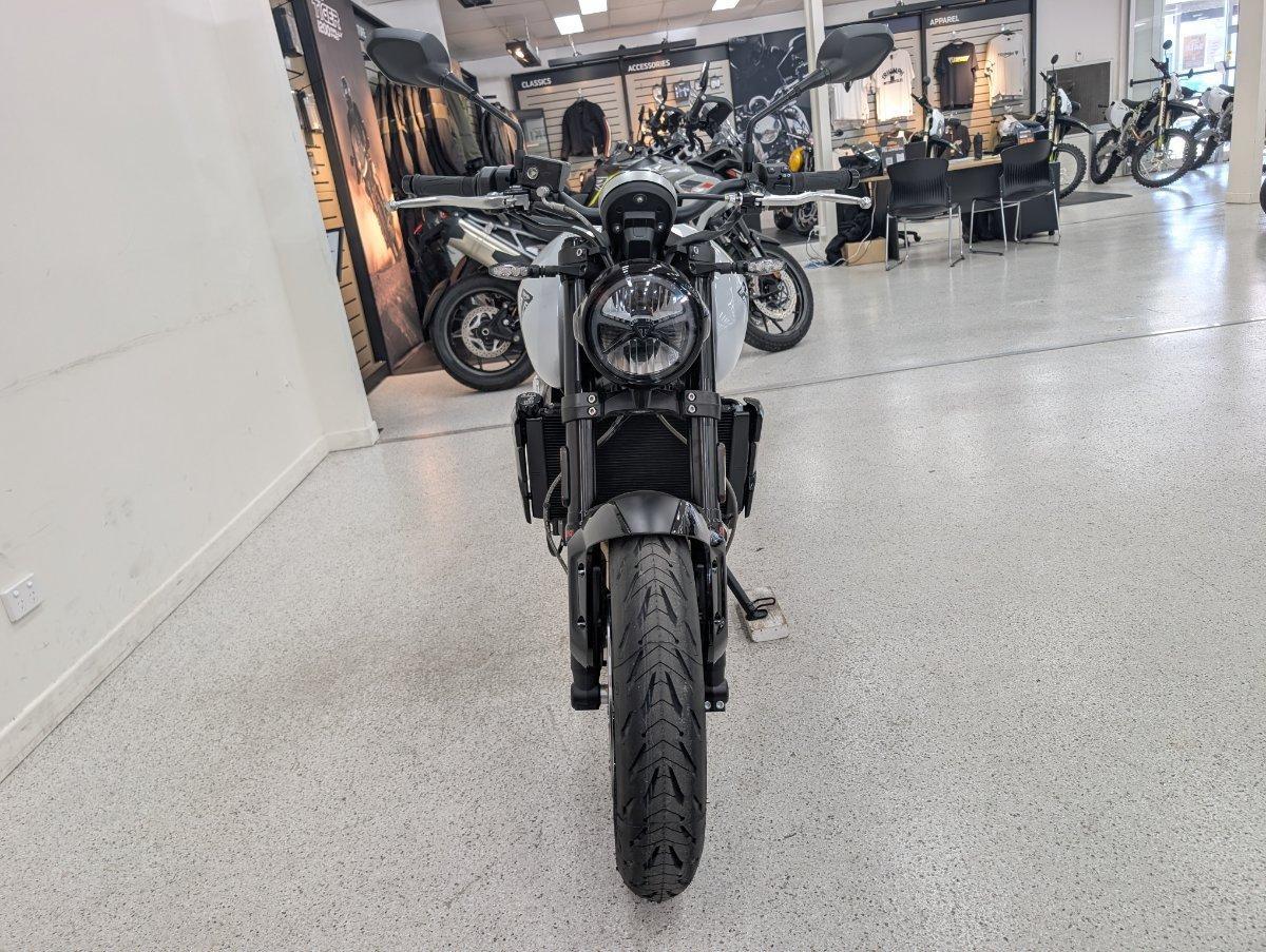 2026 TRIUMPH TRIDENT 660 ROAD