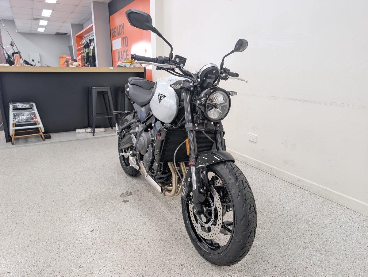 2026 TRIUMPH TRIDENT 660 ROAD