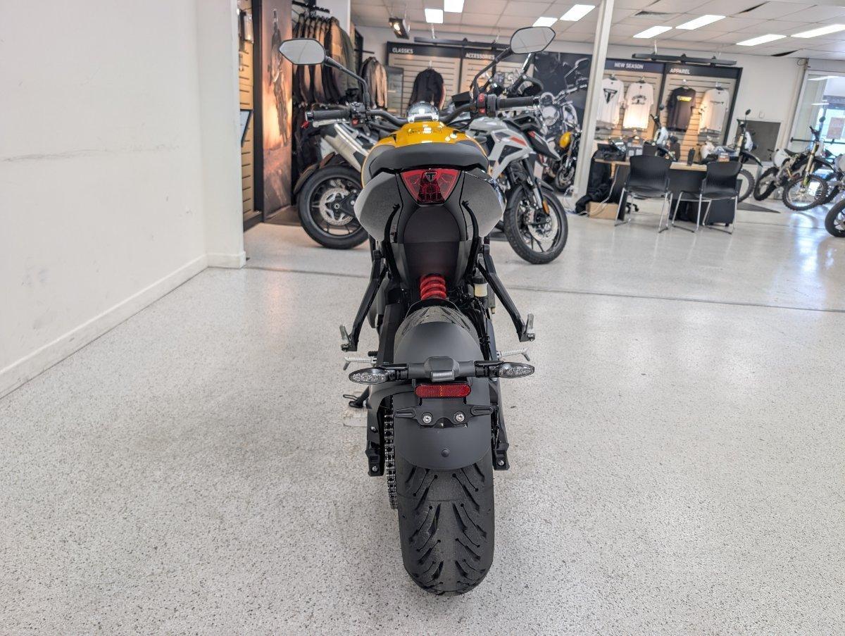 2026 TRIUMPH TRIDENT 660 (LAMS) ROAD