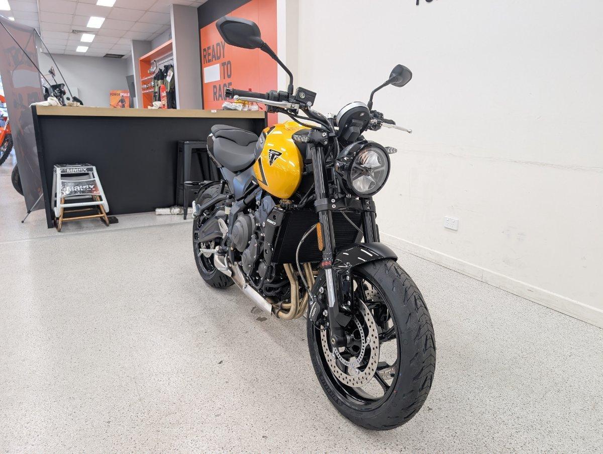 2026 TRIUMPH TRIDENT 660 (LAMS) ROAD