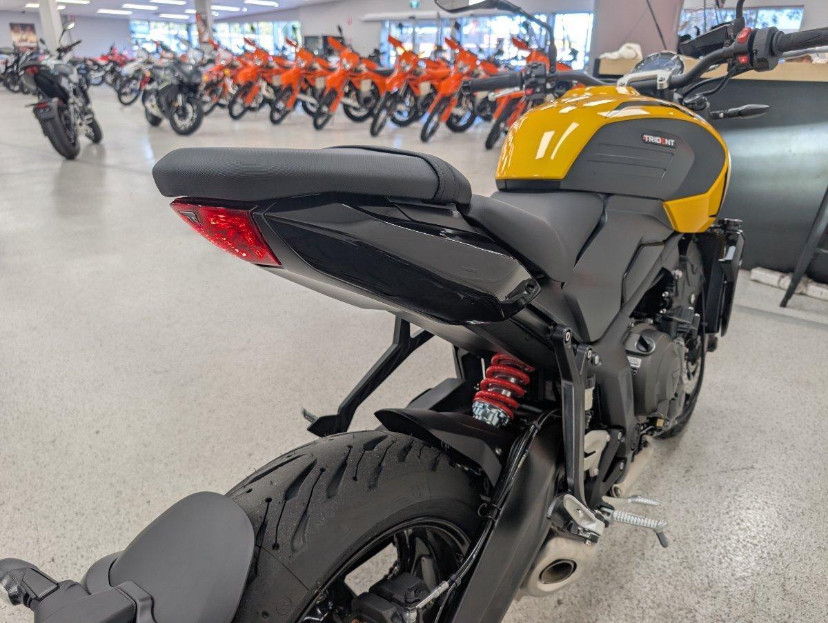 2026 TRIUMPH TRIDENT 660 (LAMS) ROAD