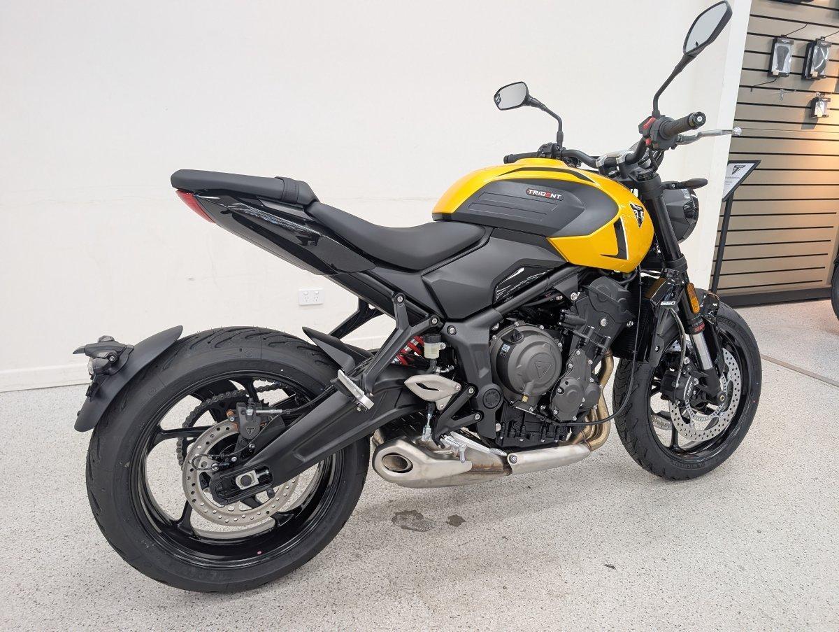 2026 TRIUMPH TRIDENT 660 (LAMS) ROAD