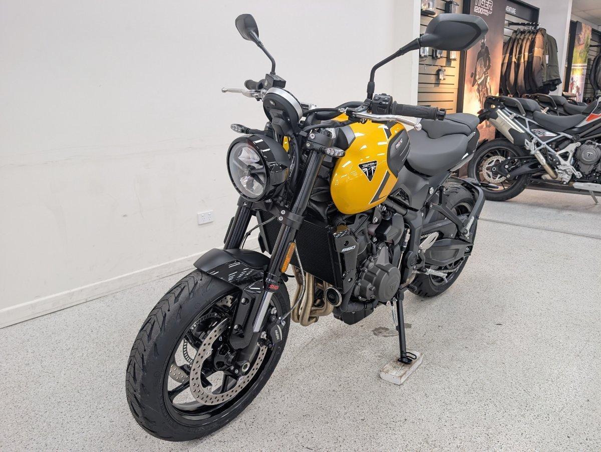 2026 TRIUMPH TRIDENT 660 (LAMS) ROAD