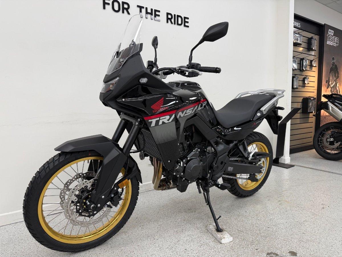 2025 HONDA XL750 TRANSALP DUAL SPORTS