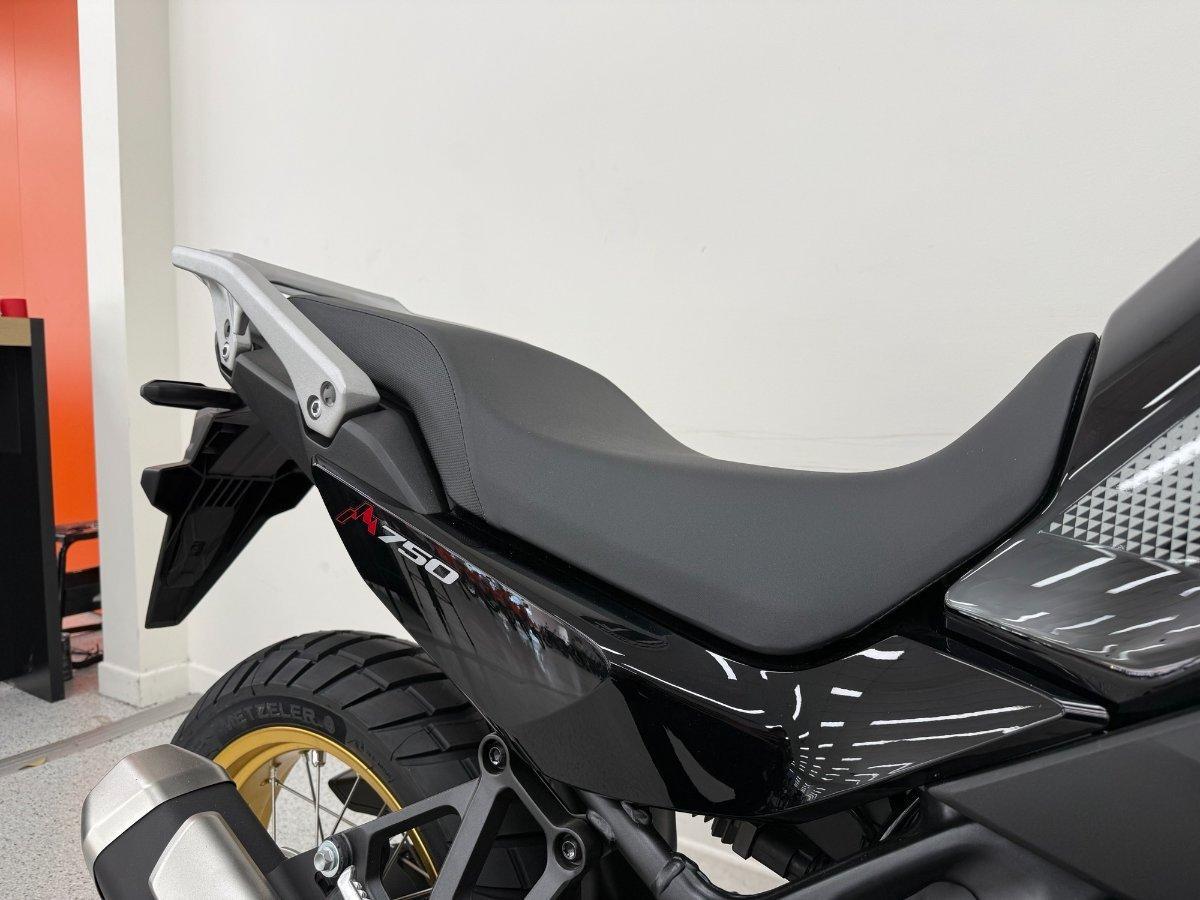 2025 HONDA XL750 TRANSALP DUAL SPORTS
