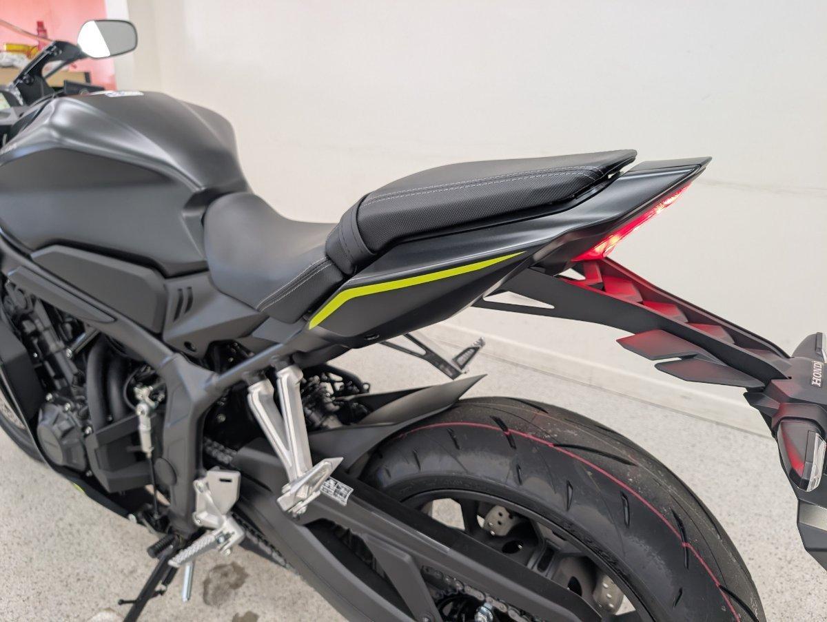 2026 HONDA CBR650R E-CLUTCH SPORTS