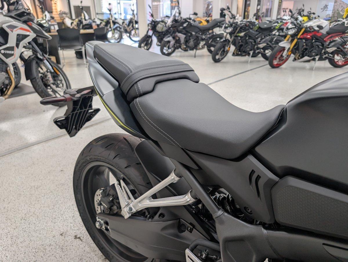 2026 HONDA CBR650R E-CLUTCH SPORTS
