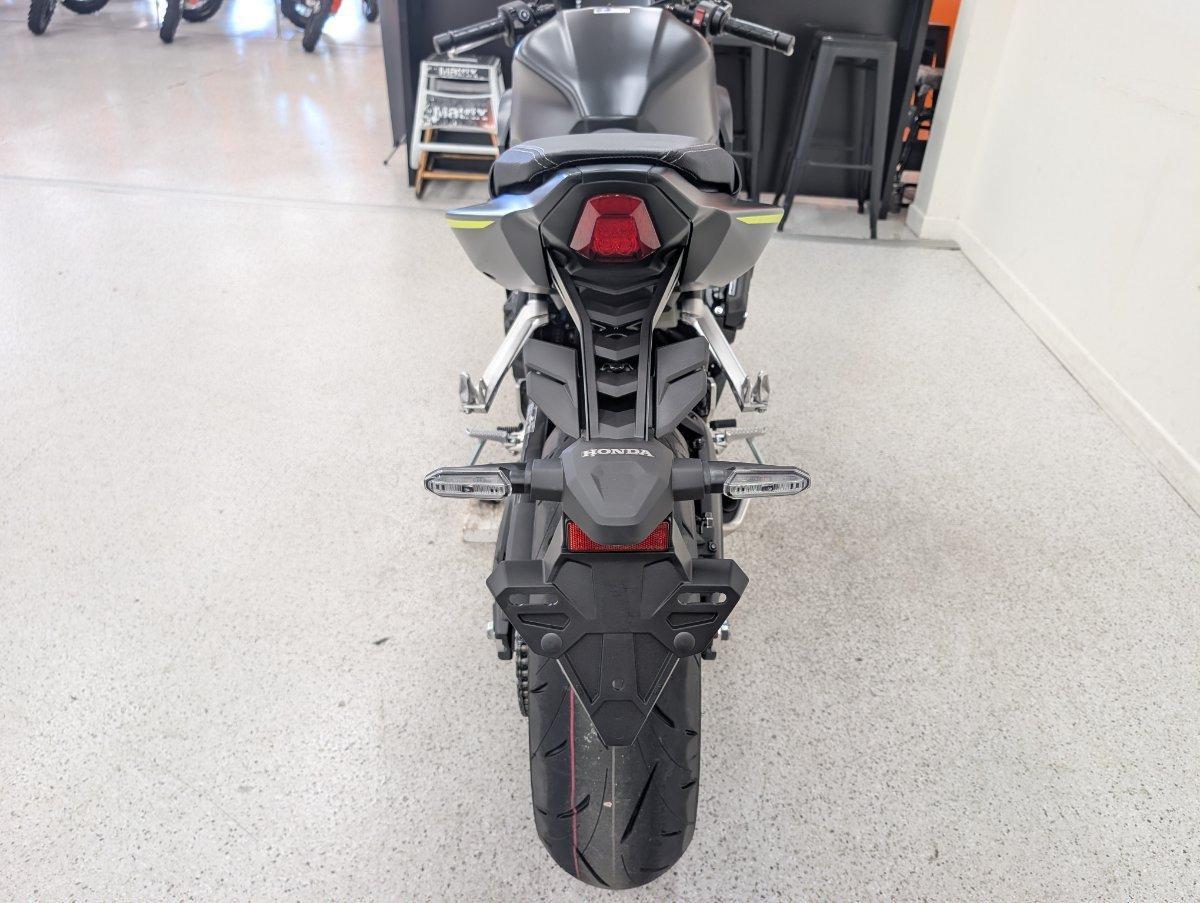 2026 HONDA CBR650R E-CLUTCH SPORTS