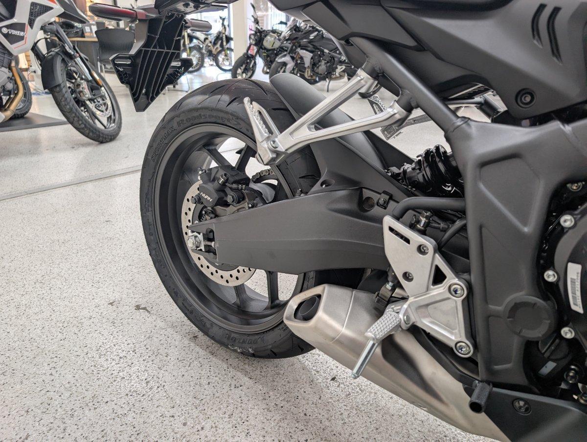 2026 HONDA CBR650R E-CLUTCH SPORTS