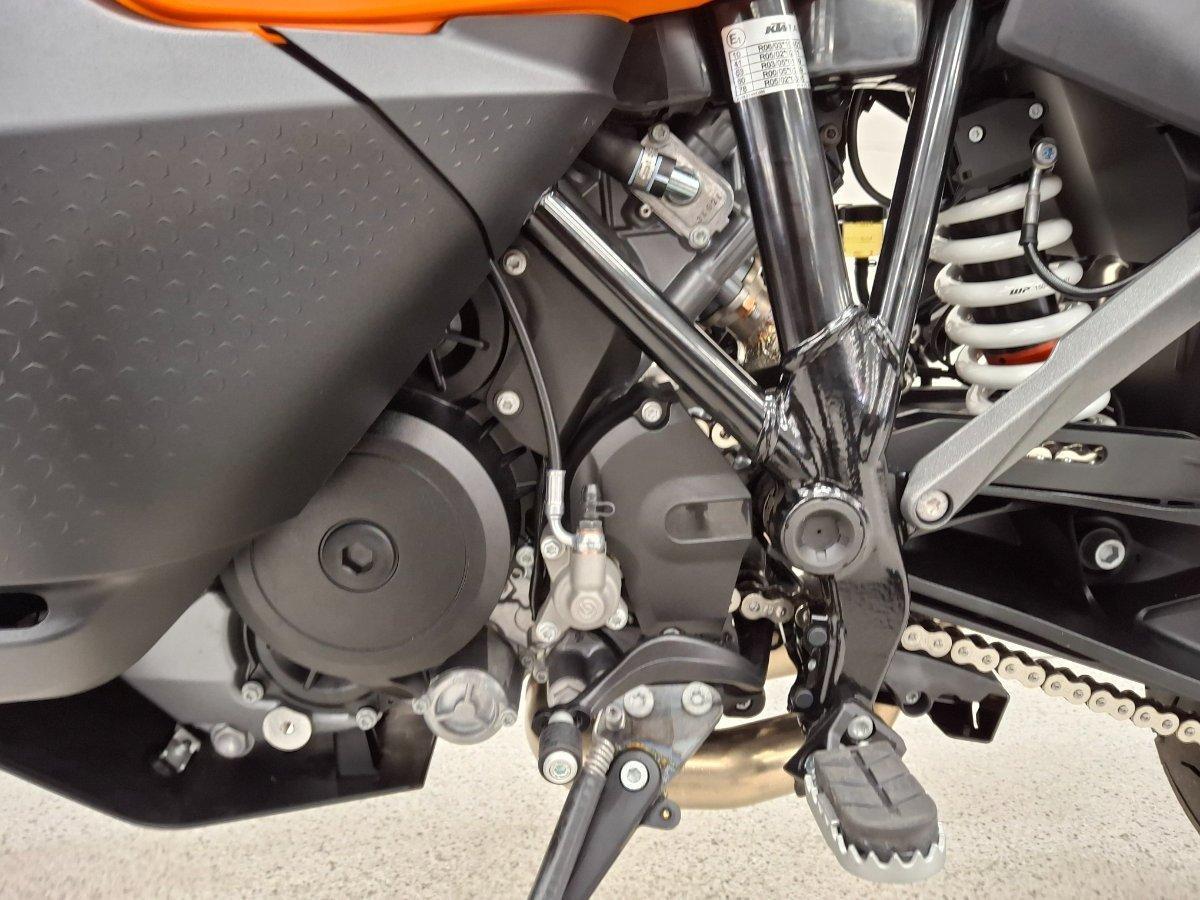 2026 KTM 1390 SUPER ADVENTURE S DUAL SPORTS