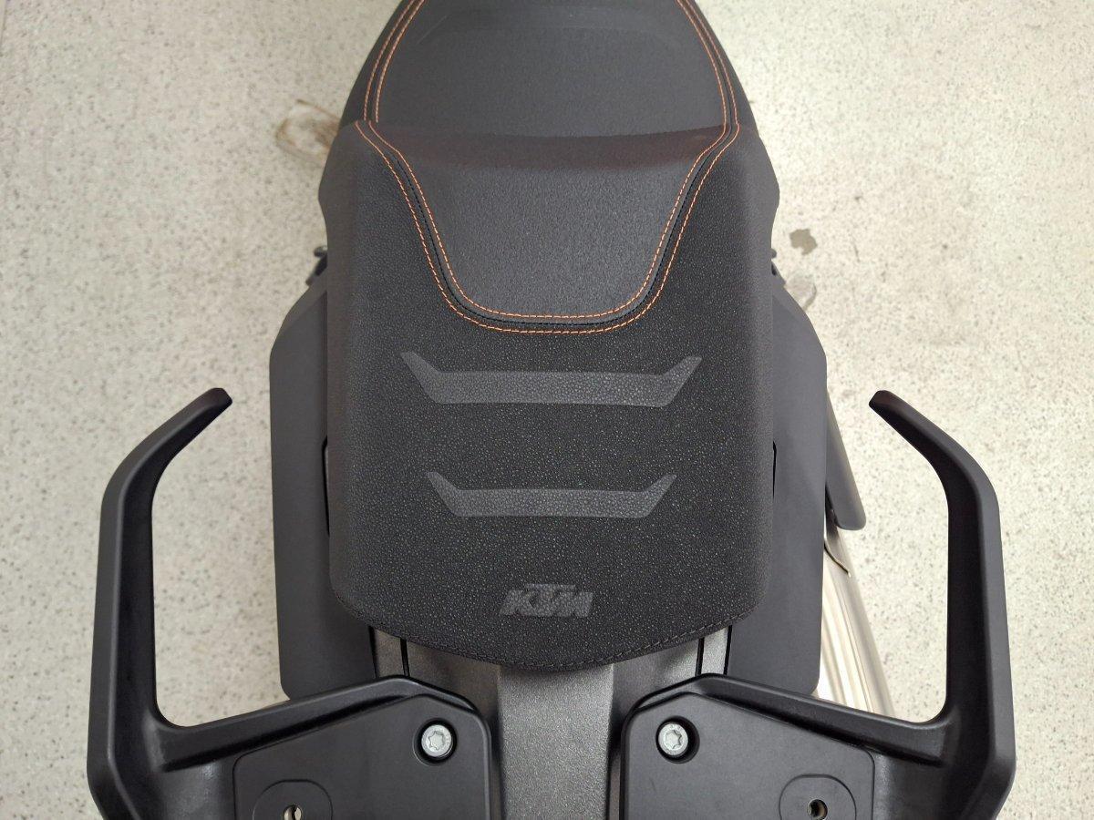 2026 KTM 1390 SUPER ADVENTURE S DUAL SPORTS