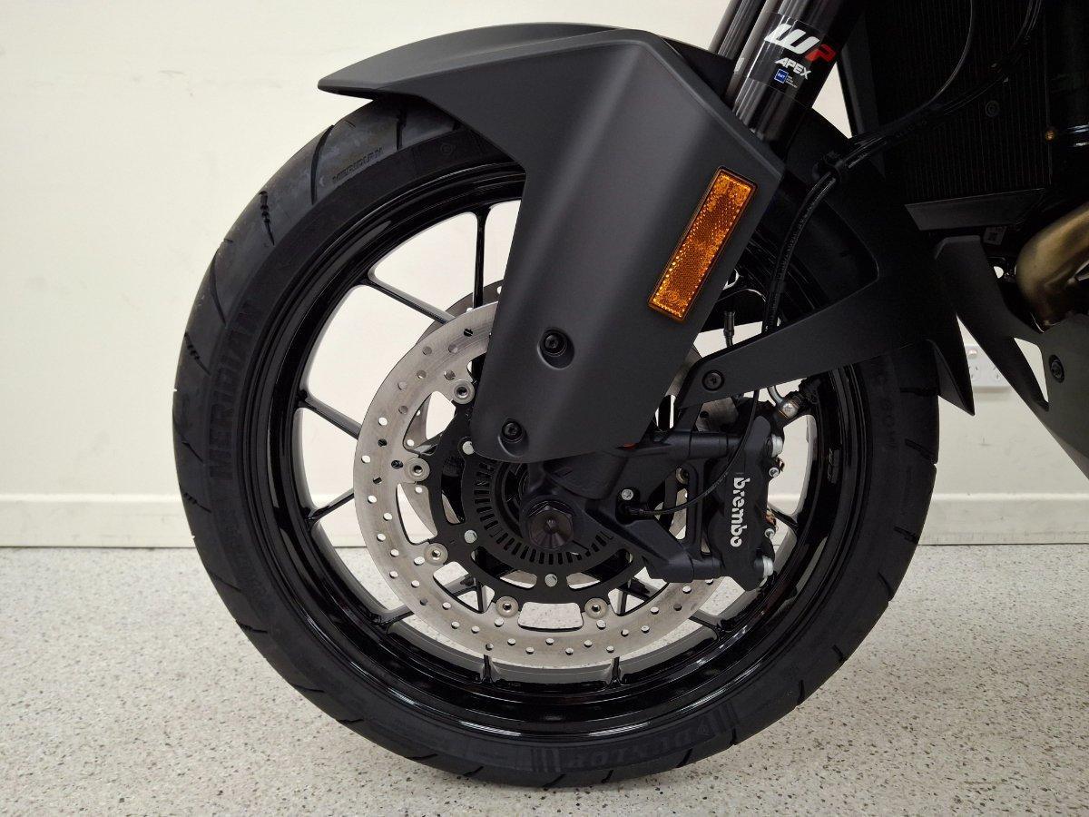 2026 KTM 1390 SUPER ADVENTURE S DUAL SPORTS