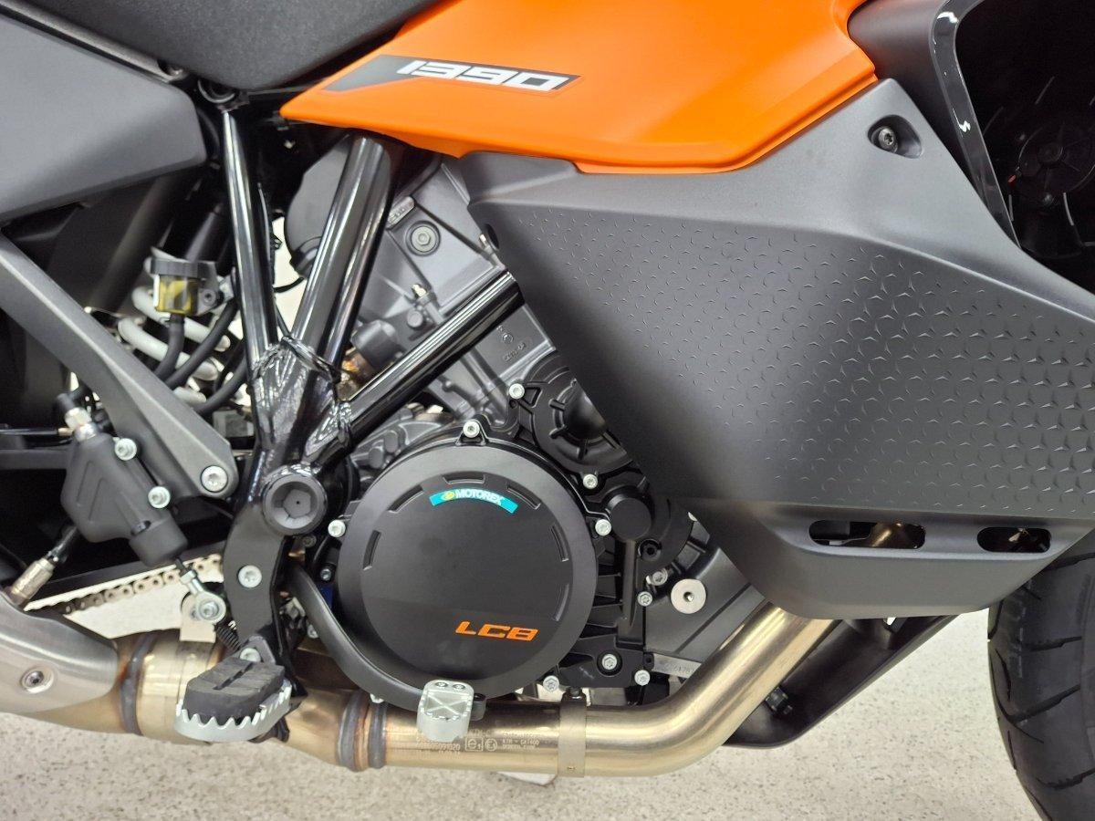 2026 KTM 1390 SUPER ADVENTURE S DUAL SPORTS