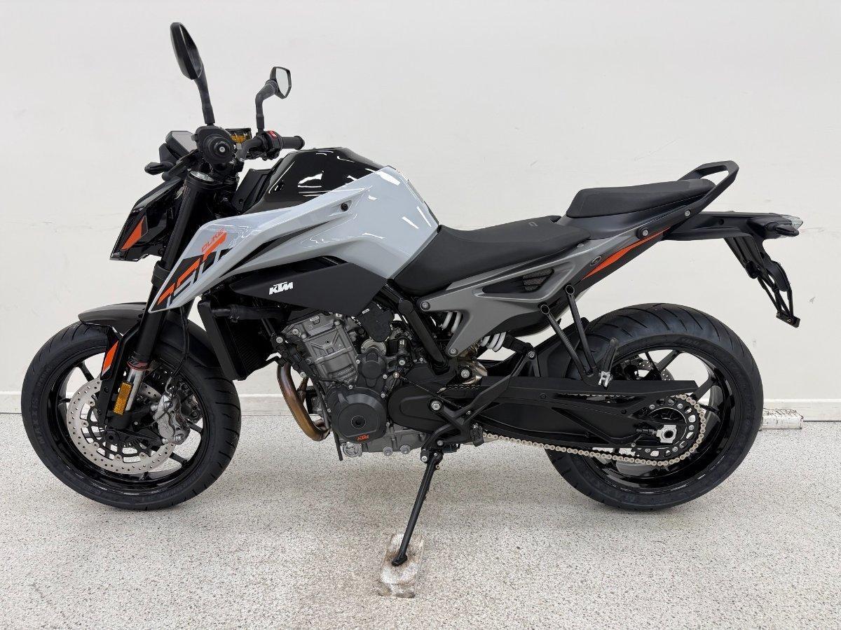 2024 KTM 790 DUKE ROAD
